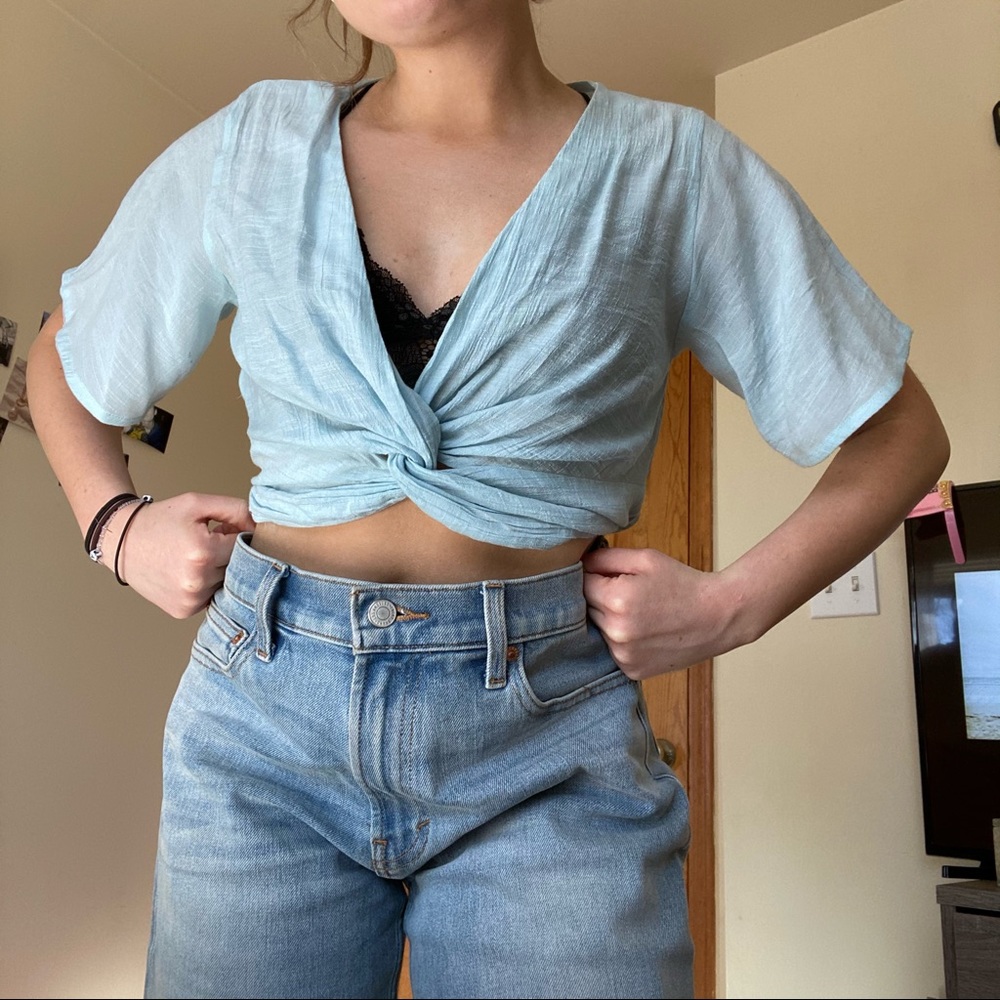 Glassons Summer Crop Top🦋